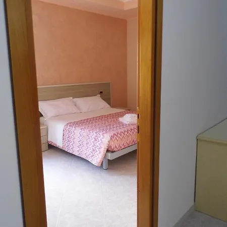 לינה וארוחת בוקר A Casa Di Nelly